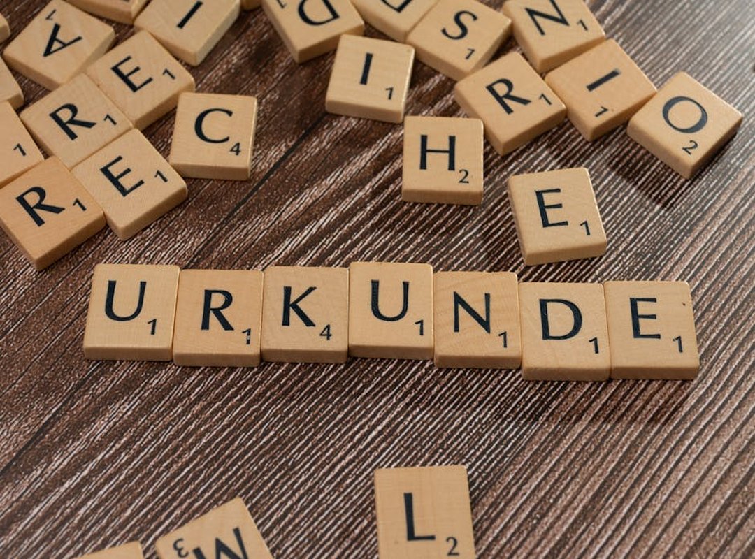 From Medical Tool to Body Jewelry: Interpreting the Aesthetic